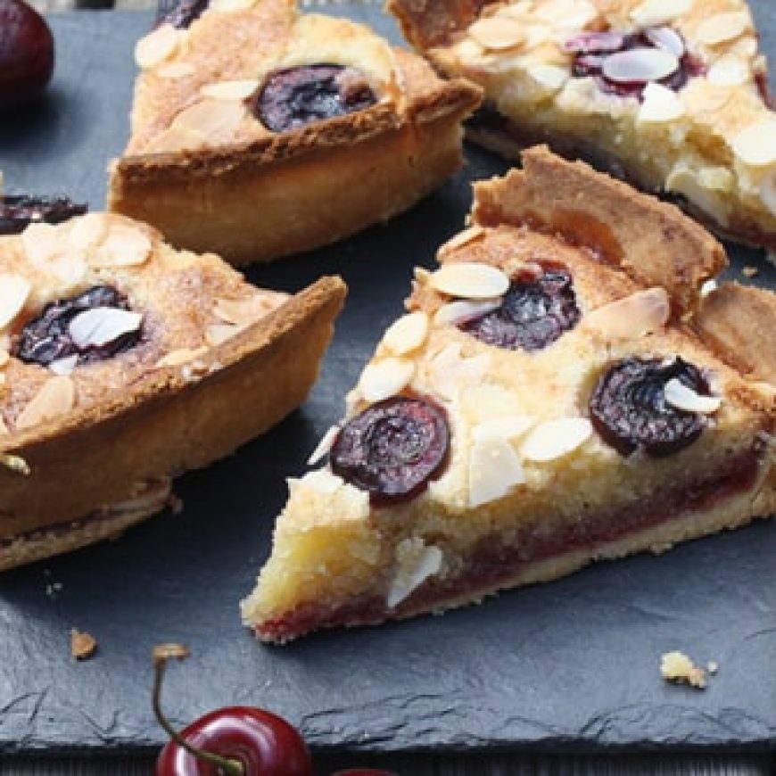 Tart with Sour Cherry